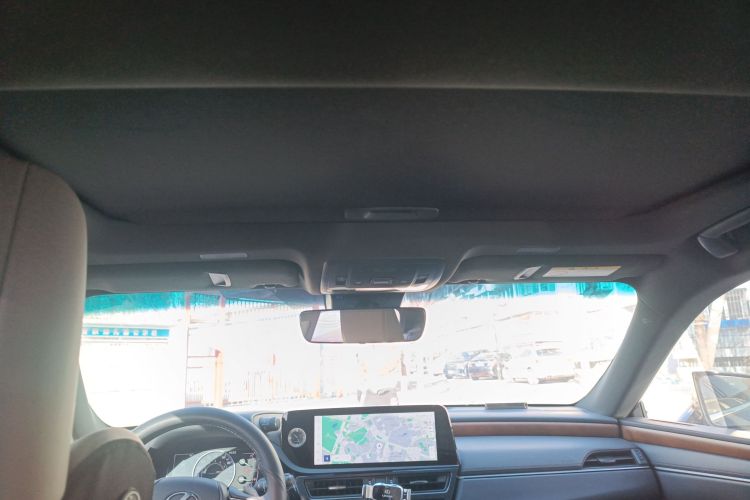 雷克萨斯ES 2024款 200 臻享版中控内饰22