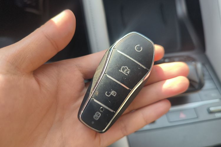 比亚迪 元UP 2024款  401KM 活力版中控内饰11