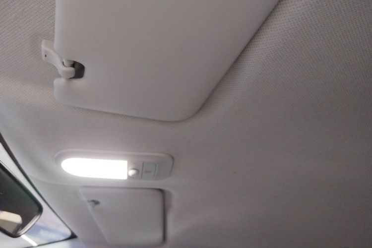 五菱汽车 五菱缤果 2024款 203km 轻享款局部细节22