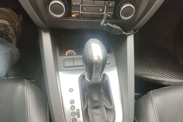 大众 速腾 2014款 改款 1.4TSI 自动豪华型局部细节18