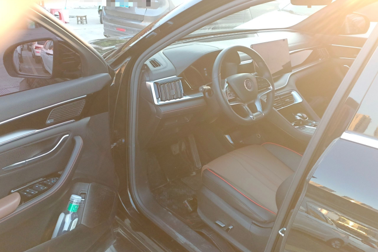 比亚迪 宋PLUS 2020款 1.5T 自动旗舰型中控内饰20