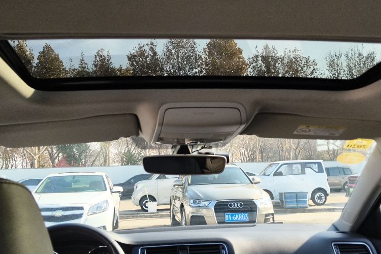 大众 速腾 2018款 1.6L 自动舒适型局部细节22