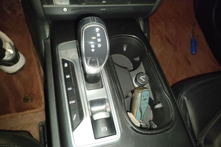 玛莎拉蒂 Ghibli 2014款 3.0T 标准版中控内饰18