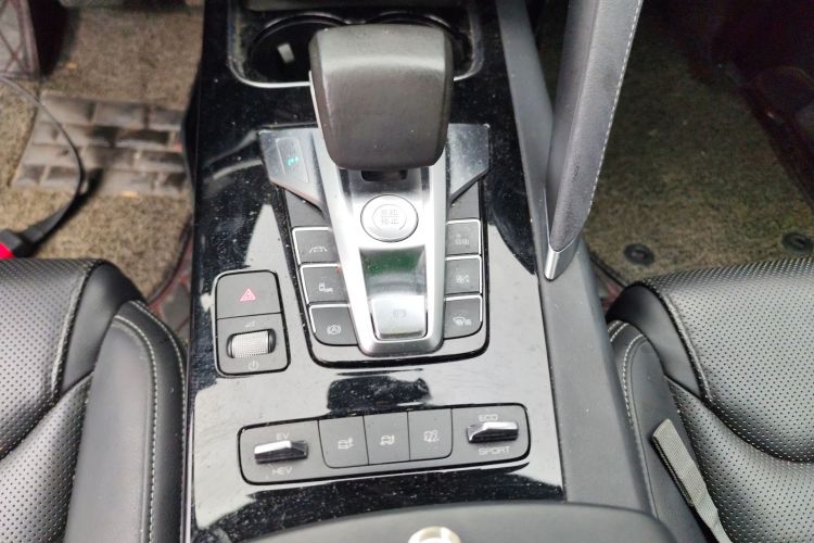 比亚迪 宋Pro新能源 2019款 DM 1.5T 四驱性能版旗舰型中控内饰18