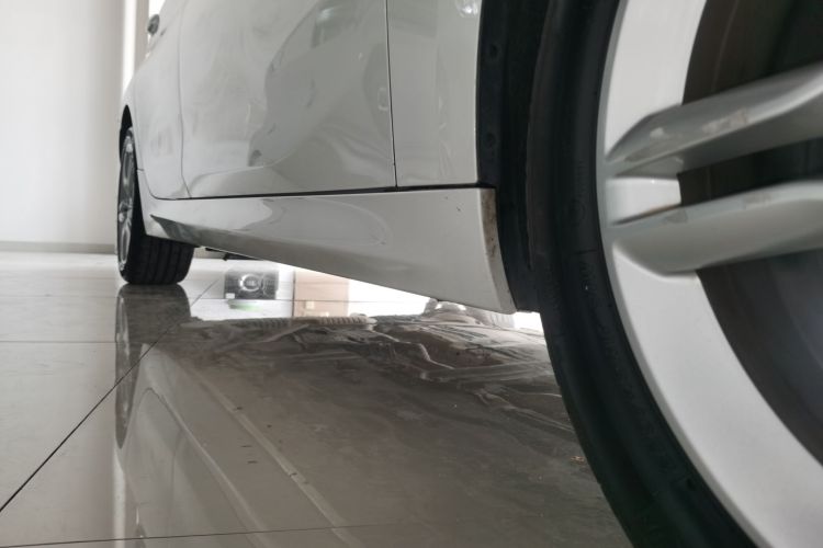 宝马1系 2020款 120i M运动套装机舱底盘29