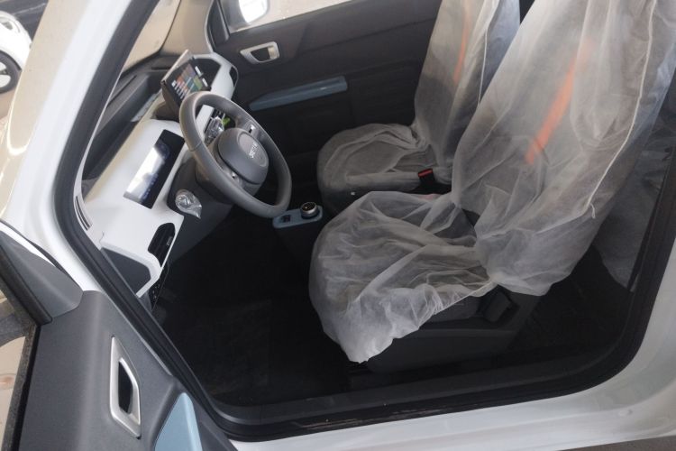 吉利银河 2024款 熊猫mini 200km 耐力熊中控内饰19