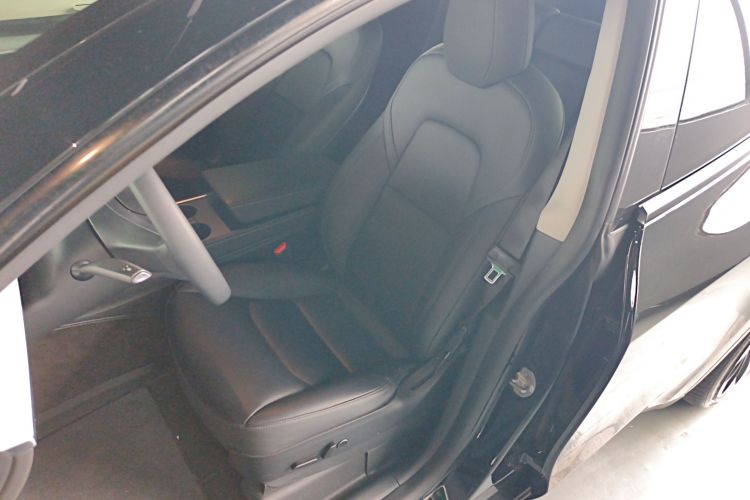 特斯拉 Model Y 2021款 Performance高性能全轮驱动版局部细节19