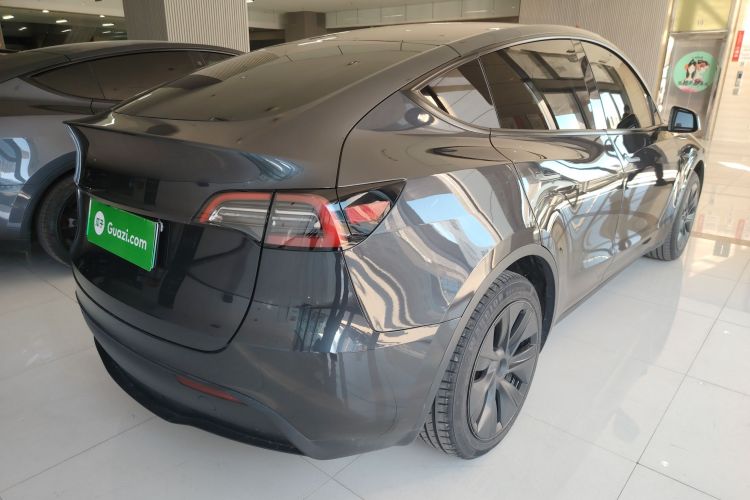 特斯拉 Model Y 2024款 后轮驱动版车身外观6005