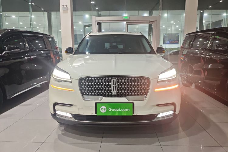 林肯 飞行家(进口) 2020款 3.0T V6全驱尊享版车身外观2