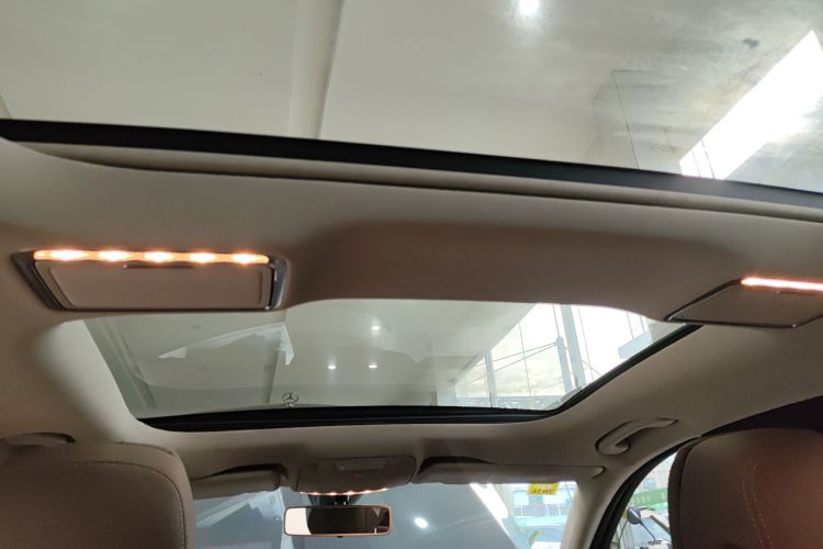 奔驰E级 2020款 E 260 L 运动型局部细节22