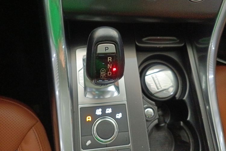 路虎 揽胜运动版 2017款 3.0 SC V6 HSE DYNAMIC局部细节18