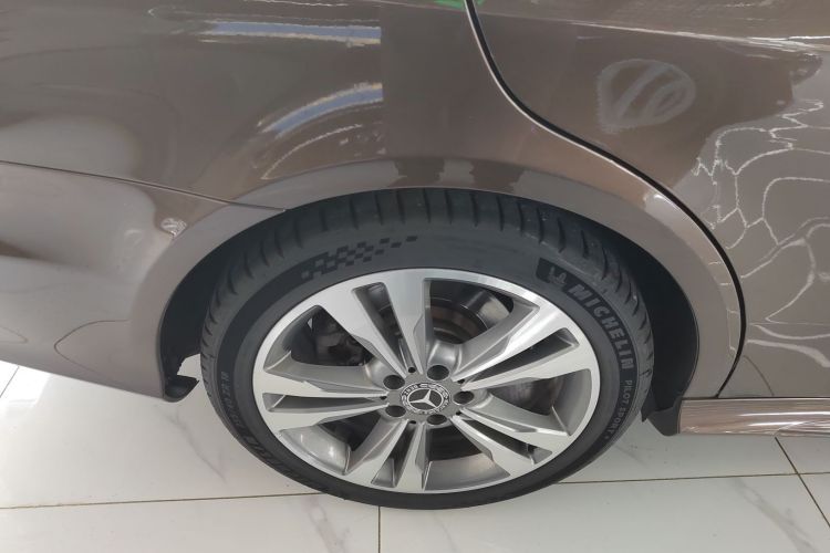 奔驰E级 2014款 改款 E 300 L 运动型车身外观6008