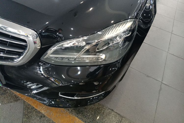 奔驰E级 2015款 E 200 L局部细节36