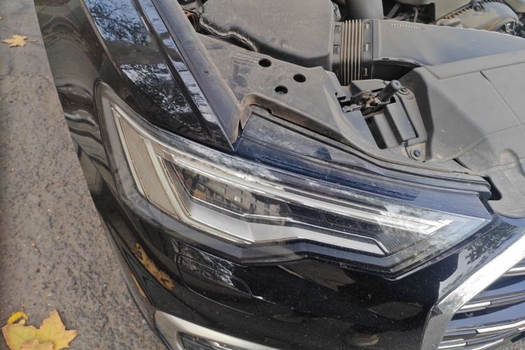 奥迪A6L 2024款 40 TFSI 豪华动感型车身外观8