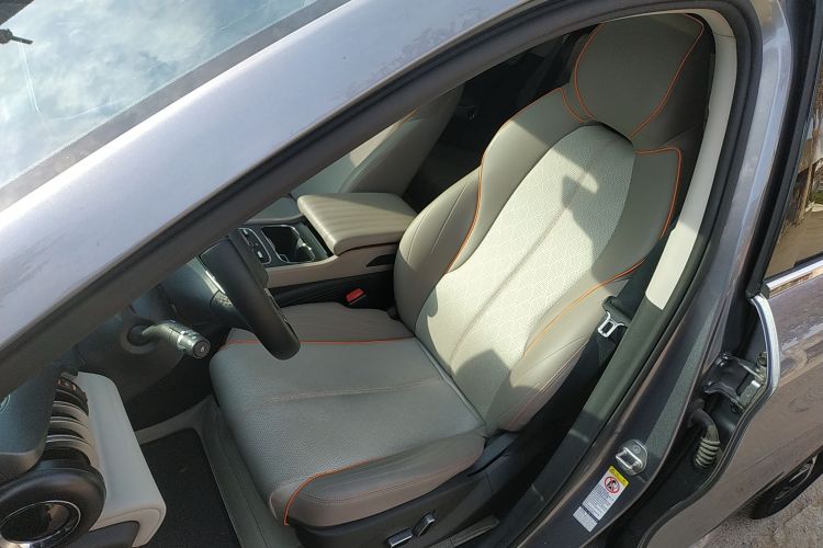 比亚迪 元PLUS 2023款 冠军版 430KM 超越型局部细节19