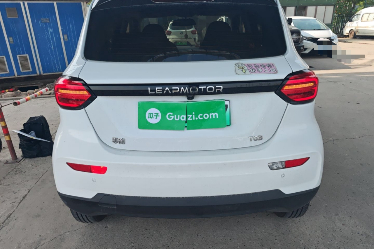 零跑汽车 零跑T03 2021款 400轻享版 三元锂车身外观6004