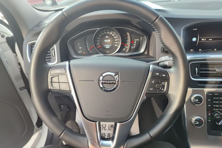 沃尔沃S60 2019款 S60L 改款 T5 智进进阶版局部细节13