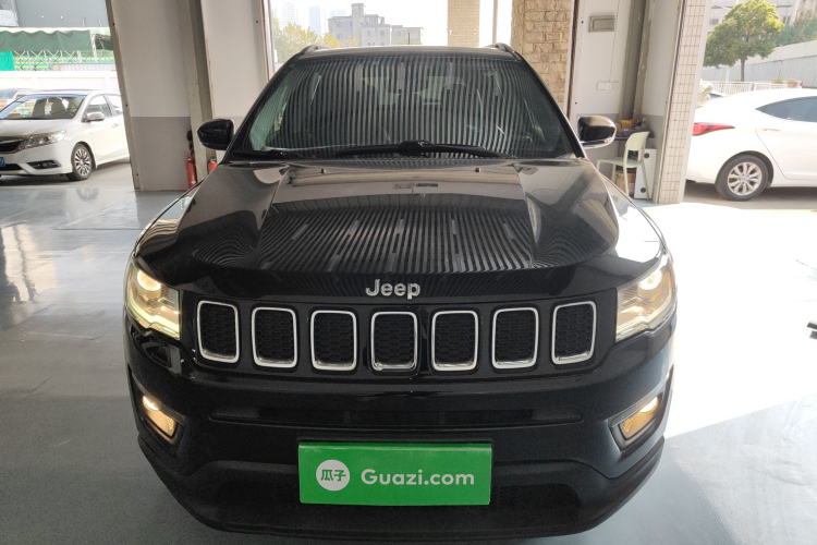 Jeep 指南者 2017款 200T 自动家享版车身外观2