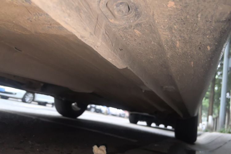 大众 朗逸 2011款 1.6L 自动品雅版局部细节9004