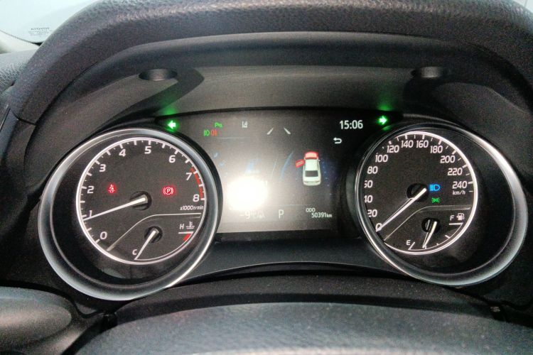 丰田 凯美瑞 2021款 2.0G 豪华版中控内饰14