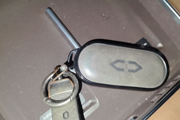 鸿蒙智行 问界M9 2024款 增程 Ultra版 42kWh 6座版中控内饰11