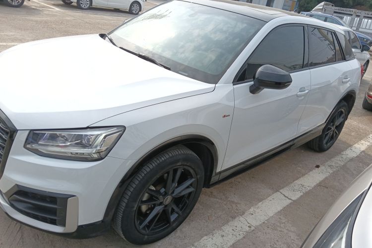 奥迪Q2L 2020款 35 TFSI 进取动感型车身外观4