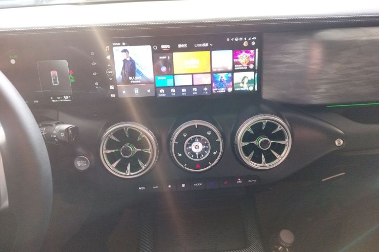坦克300新能源 2024款 Hi4-T中控内饰16