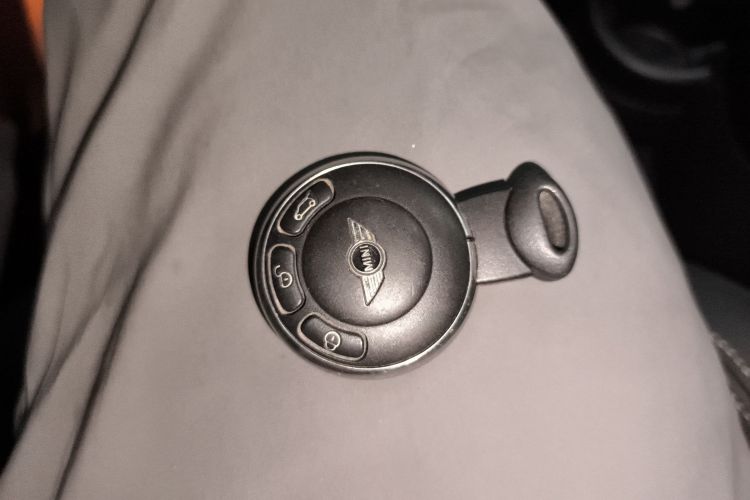 MINI Countryman 2014款 1.6T COOPER ALL4 Fun中控内饰11