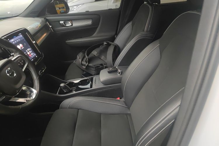 沃尔沃XC40新能源 2021款 P8 纯电 四驱智雅运动版局部细节19