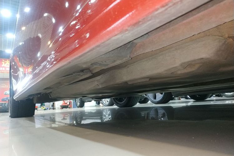 丰田 凯美瑞 2018款 2.5S 锋尚版局部细节9001