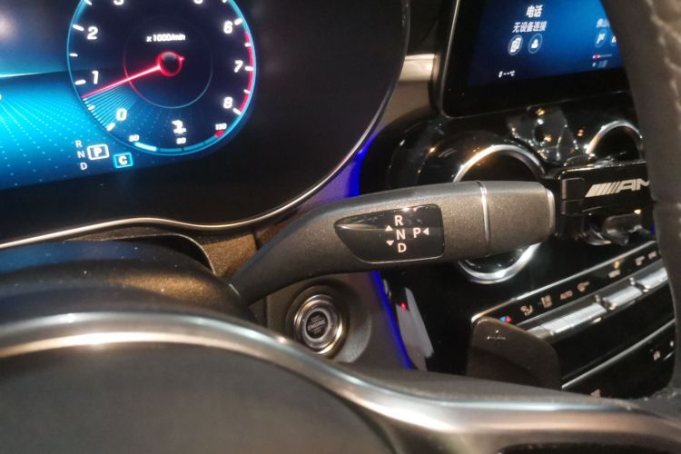 奔驰GLC轿跑 2022款 改款 GLC 260 4MATIC 轿跑SUV中控内饰18