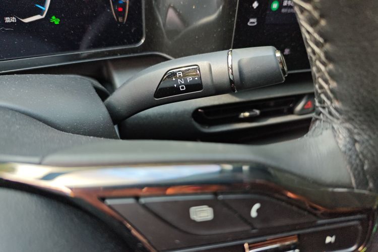 哈弗枭龙 2023款 1.5L 110KM领航版中控内饰18