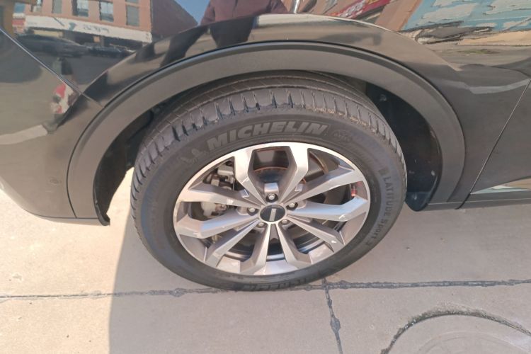 魏牌 VV6 2018款 2.0T 两驱旗舰型 国V车身外观6007