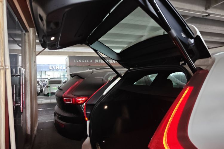 沃尔沃XC60 2025款 B5 四驱智远豪华版局部细节23