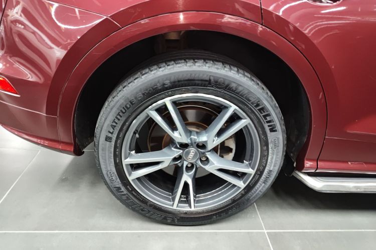 奥迪Q5L 2018款 45 TFSI 尊享时尚型 国VI车身外观6008