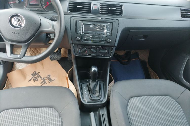 大众 桑塔纳 2021款 1.5L 自动风尚版中控内饰16