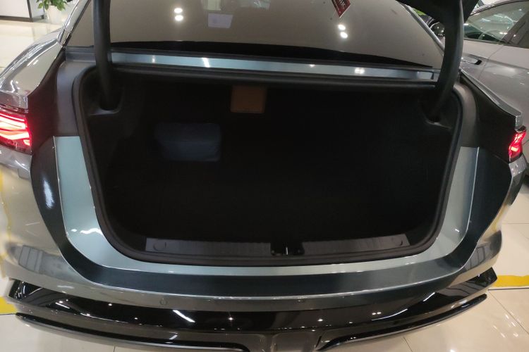 比亚迪 汉L 2025款 DM-p 四驱激光雷达旗舰型局部细节23