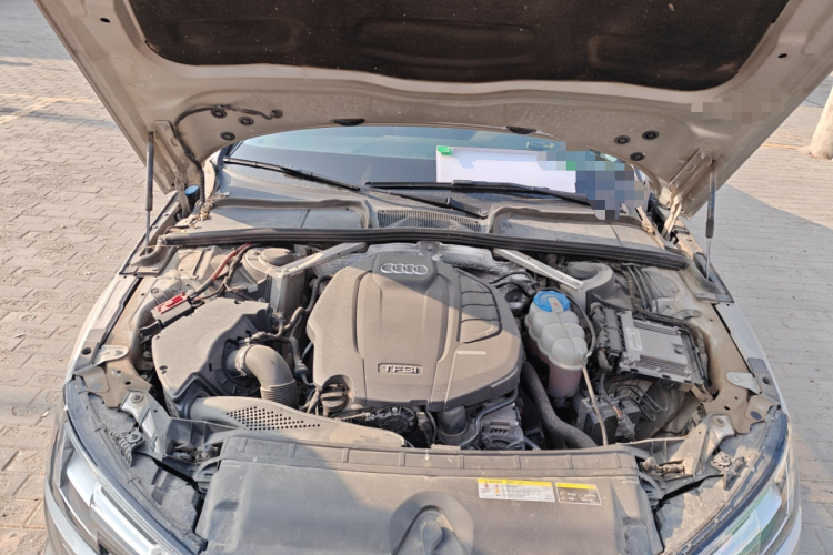 奥迪A4L 2018款 30周年年型 40 TFSI 时尚型局部细节24