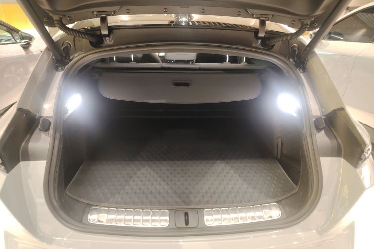 蔚来ET5T 2024款 75kWh Touring机舱底盘23