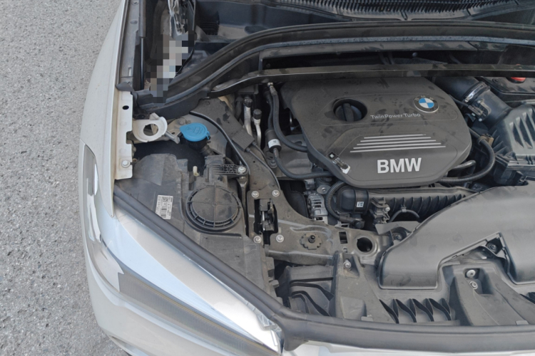 宝马X1 2018款 sDrive18Li 时尚型局部细节9006