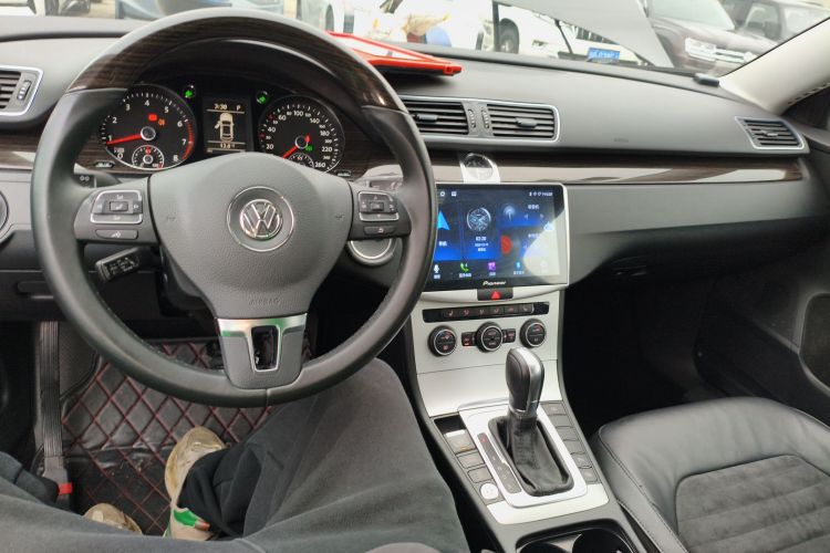 大众 迈腾 2013款 2.0TSI 尊贵型中控内饰12