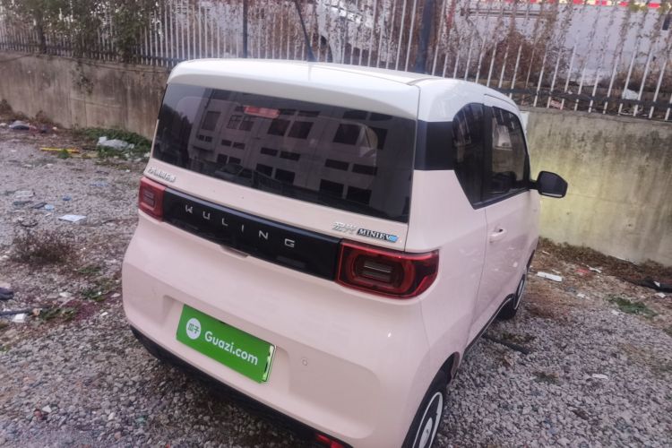 五菱汽车 宏光MINIEV 2021款 马卡龙臻享款 磷酸铁锂车身外观6005