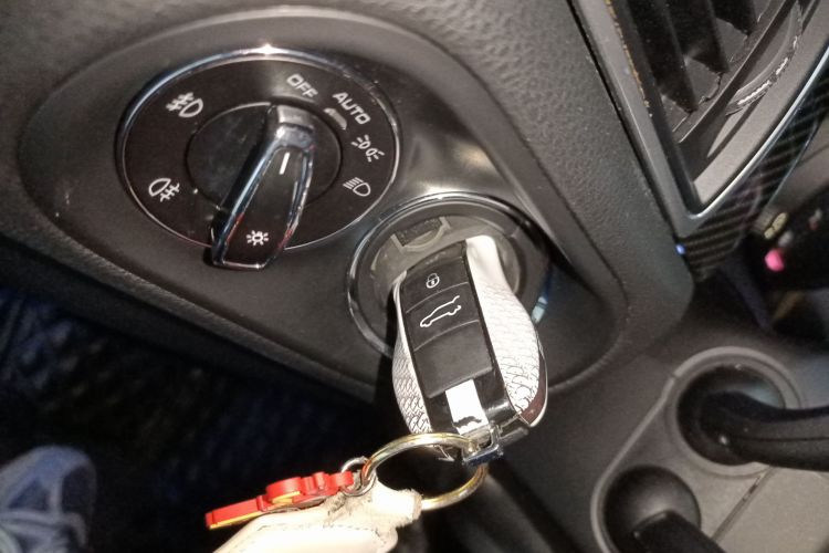 保时捷 2016款 Macan 2.0T中控内饰11