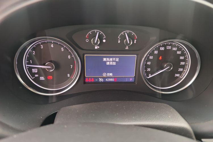 别克 君越 2021款 652T 豪华型中控内饰14