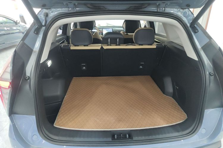 吉利汽车 博越L 2023款 1.5TD DCT尊贵型机舱底盘23