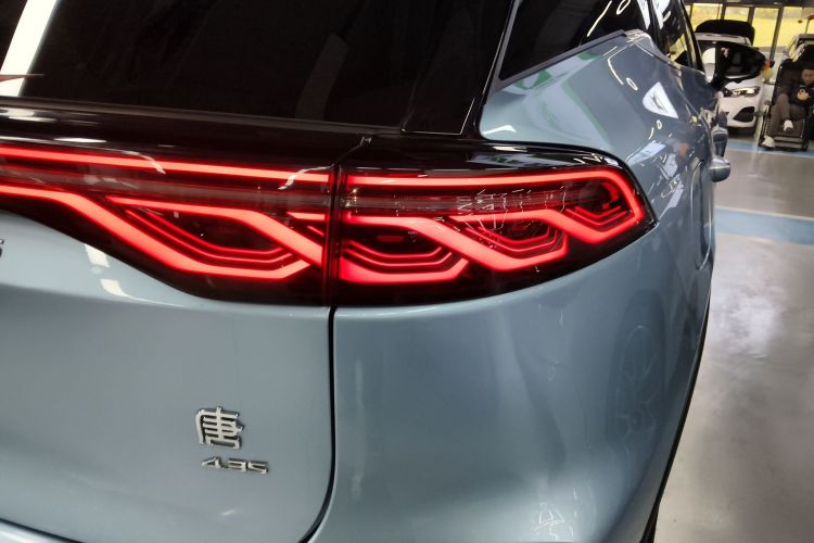 比亚迪 唐新能源 2024款 DM-p 冠军版 215KM 四驱旗舰型车身外观6006