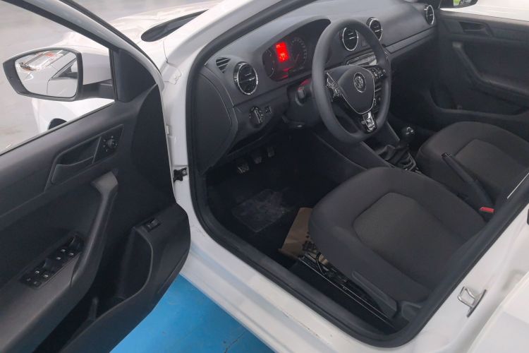 大众 捷达 2017款 1.5L 手动时尚型中控内饰20