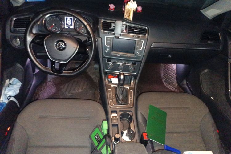 大众 高尔夫 2017款 230TSI 自动舒适百万辆纪念版中控内饰12