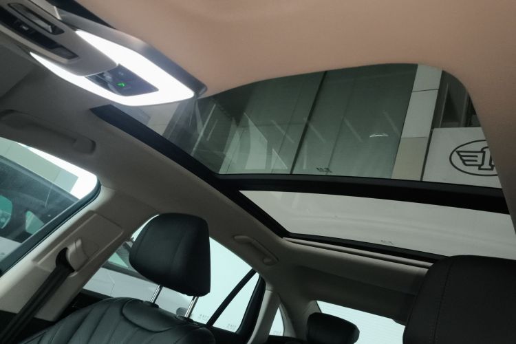 红旗H5 2023款 1.5T DCT智联旗韵版中控内饰22