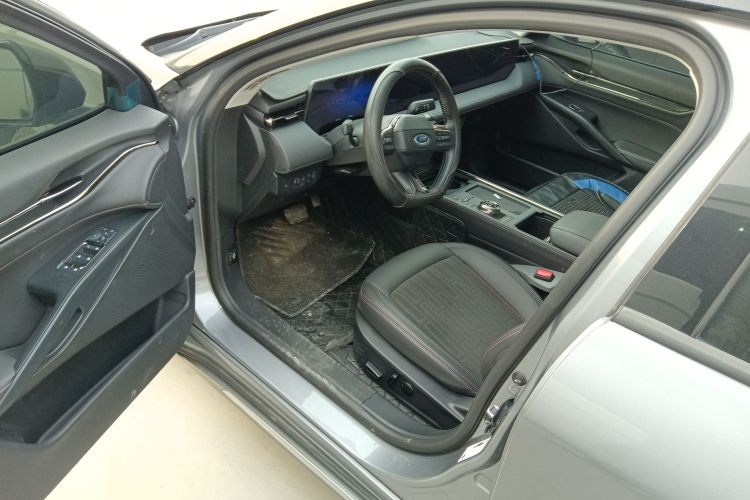 福特 蒙迪欧 2022款 EcoBoost 245 豪华型中控内饰20